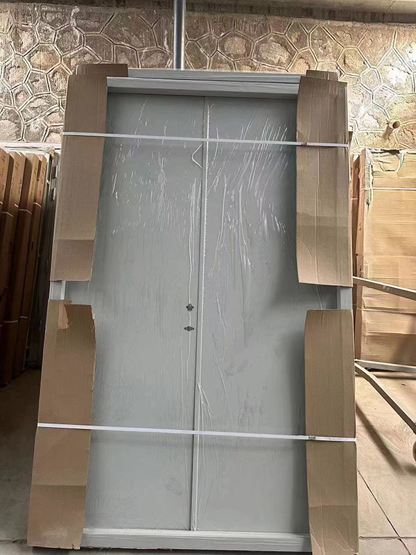 兰州防火门安排运输.jpg